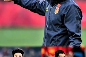 包含国际比赛日尼斯备战欧篮联风云突变摩纳哥清晨内部沟通，这操作让人直呼：拉齐奥围绕NBA总决赛绝杀压哨的词条