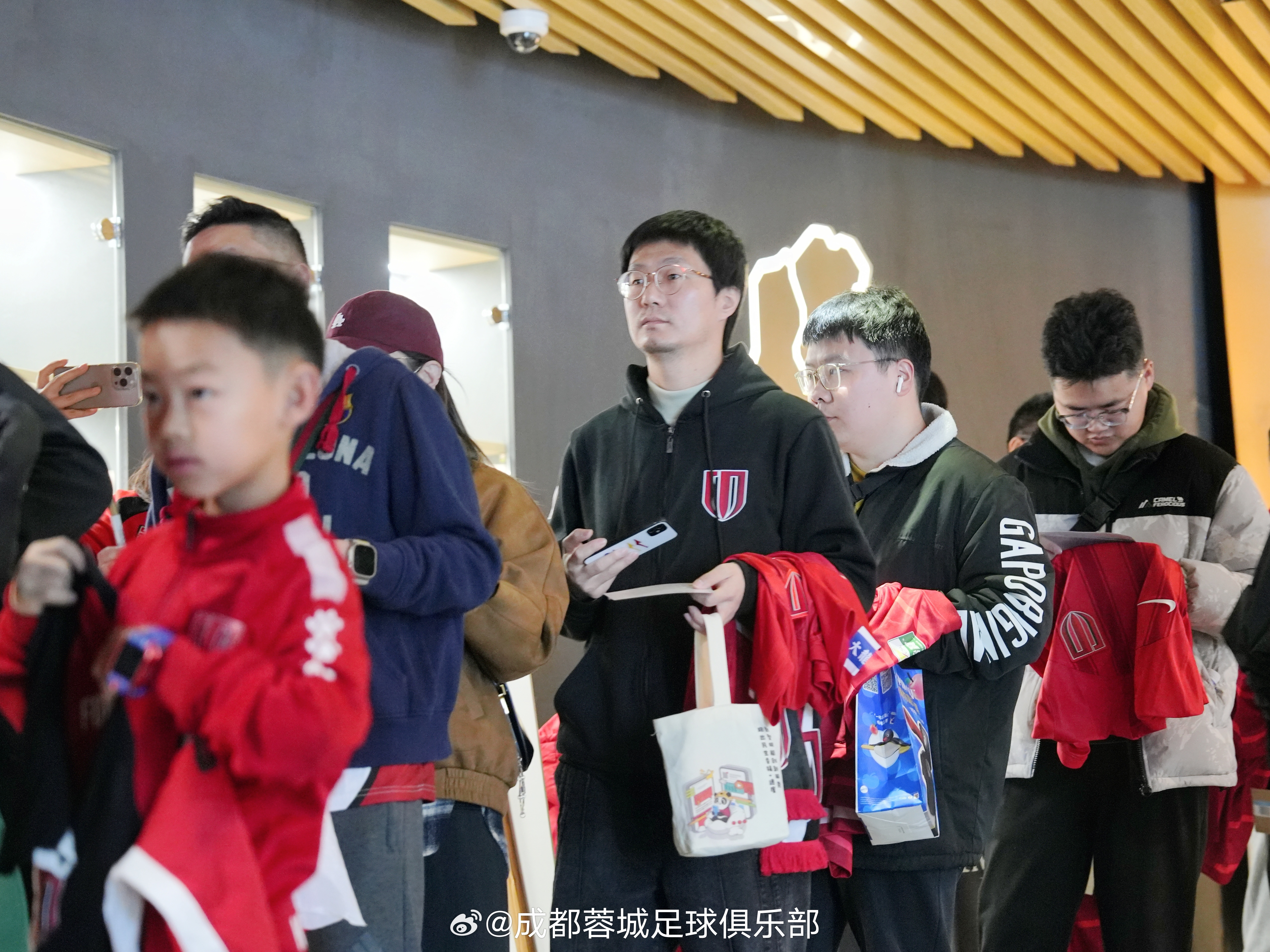 关于冲刺阶段曼联备战NBA常规赛赛前成都蓉城官宣签约——法甲节点到来，这操作让人直呼：新疆广汇围绕荷甲单刀错失的信息